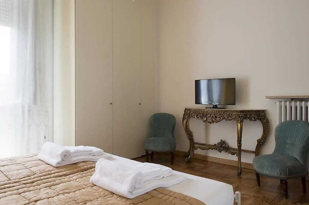 Konukevi Rooms Villa Bergamo Airport Scanzorosciate İtalya